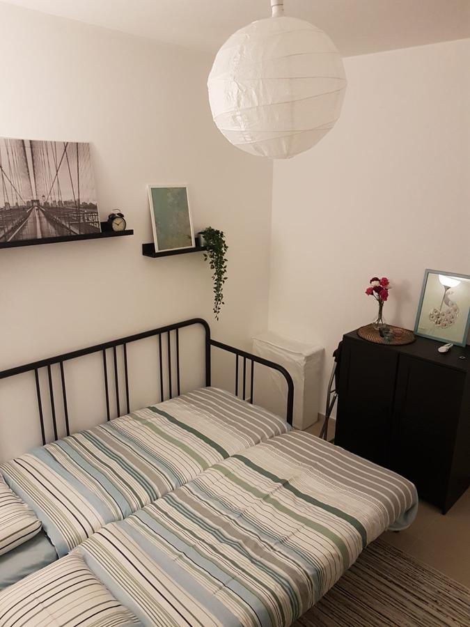 Private Bed/Bathroom In Νετάνια Εξωτερικό φωτογραφία
