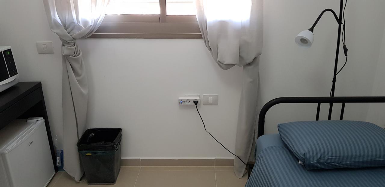 Private Bed/Bathroom In Νετάνια Εξωτερικό φωτογραφία